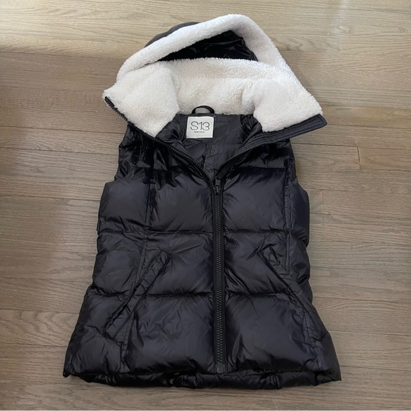 S13 Women's Black Down Puffer Vest Size Small - Picture 4 of 12